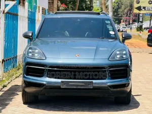 Porsche Cayenne 2019 Blue