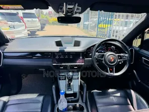 Porsche Cayenne 2019 Blue
