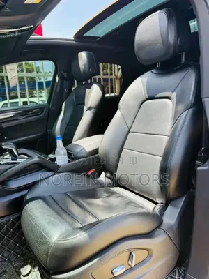 Porsche Cayenne 2019 Blue