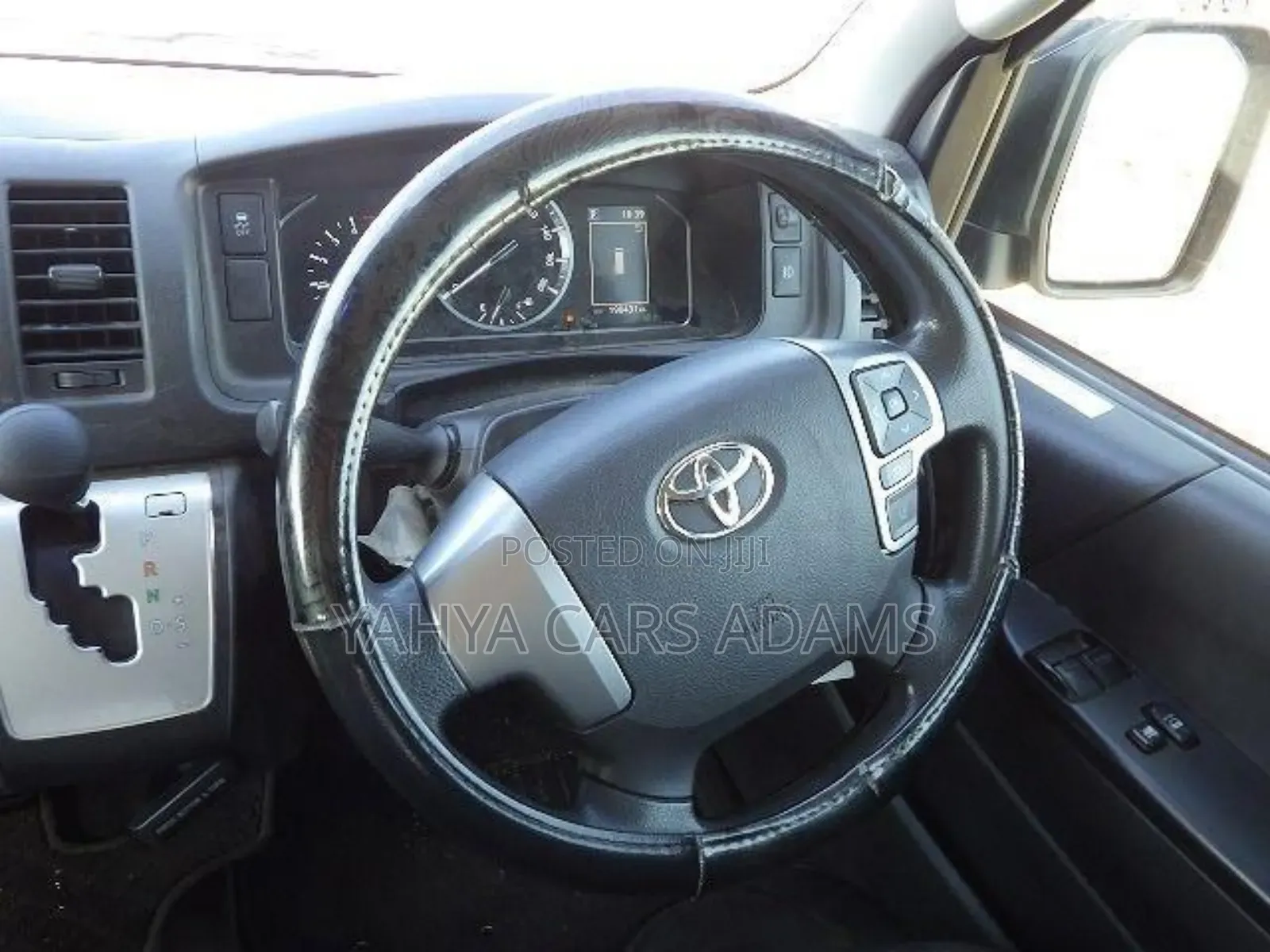 Toyota HiAce 2020 Silver