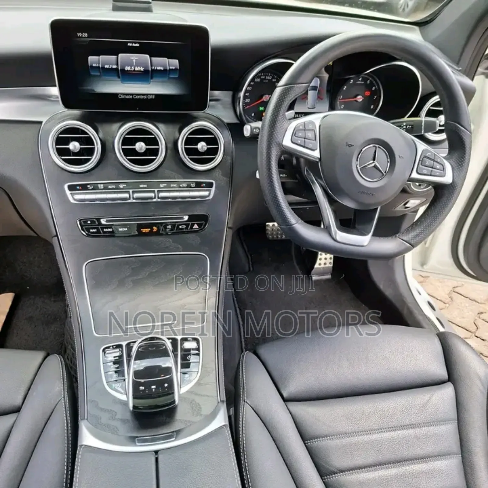 Mercedes-Benz GLC-Class 2019