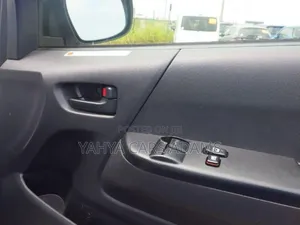 Toyota HiAce 2018 White