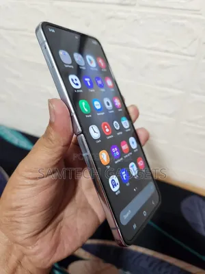 Samsung Galaxy Z Flip 5 256 GB Gray