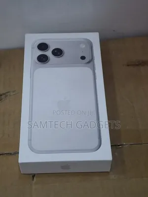 New Apple iPhone 17 Pro Max 256 GB Silver