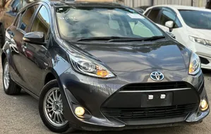 Toyota Aqua 2019 Gray