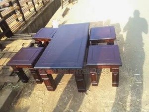 Coffee Table Set of Four Stools