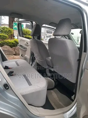 Daihatsu Boon 2018 Silver