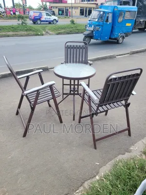 Outdoor Cafe Style Table Chairs _Strong Metal Glass Design