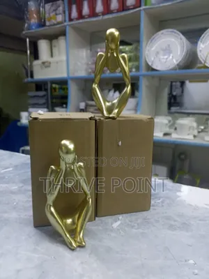 *Thinker Man Statues