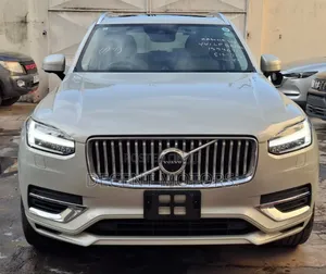 Volvo XC90 2020 Gold