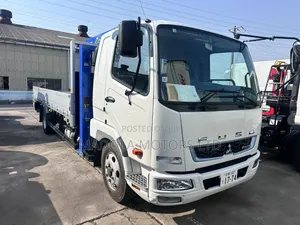Mitsubishi Fuso Crane Truck