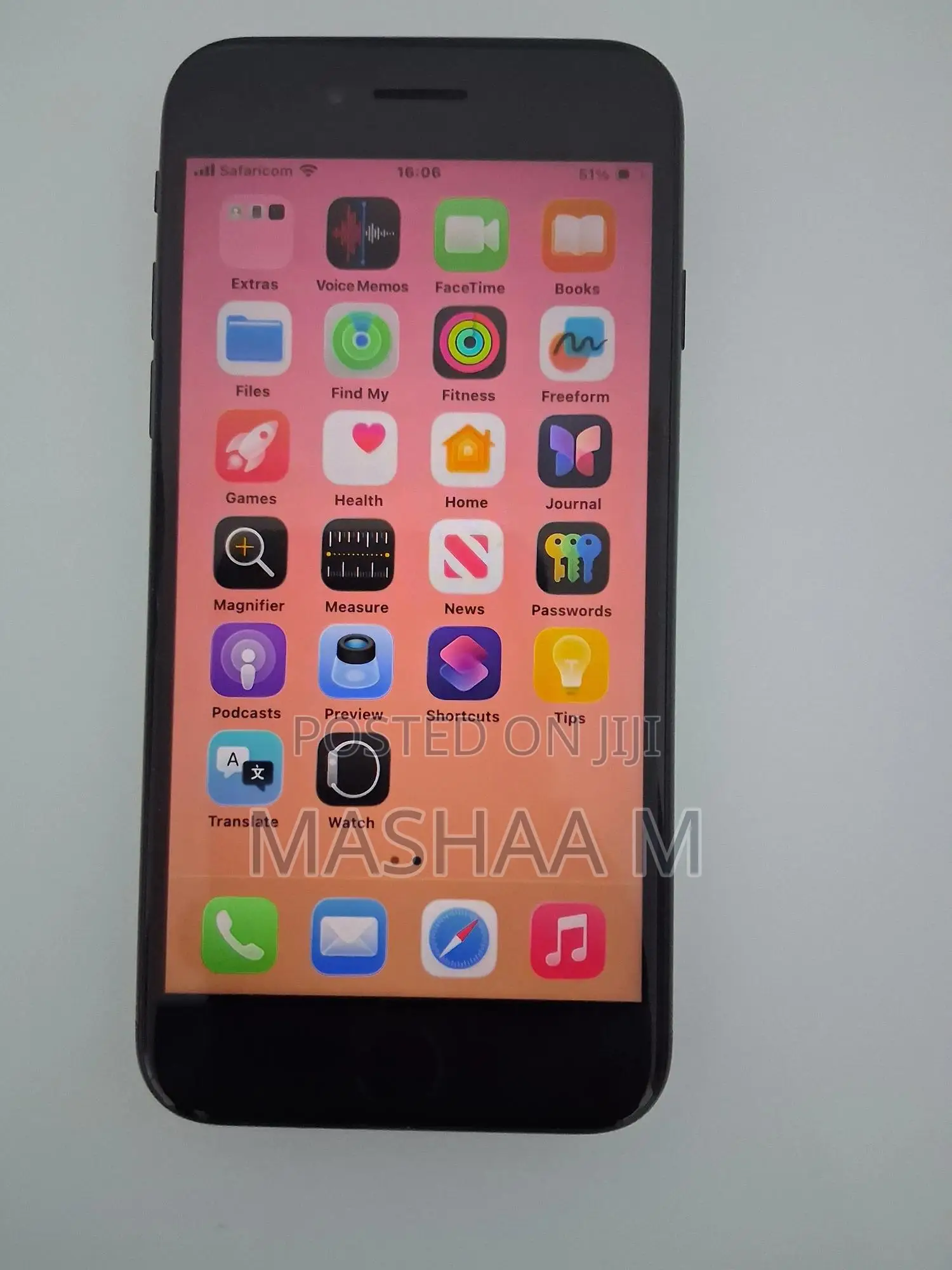 New Apple iPhone SE (2020) 64 GB Black