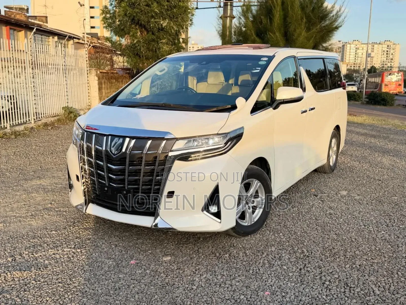 Toyota Alphard 2019 White