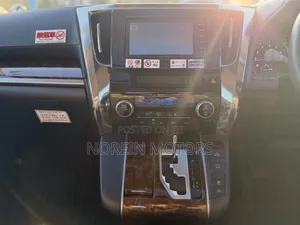Toyota Alphard 2019 White