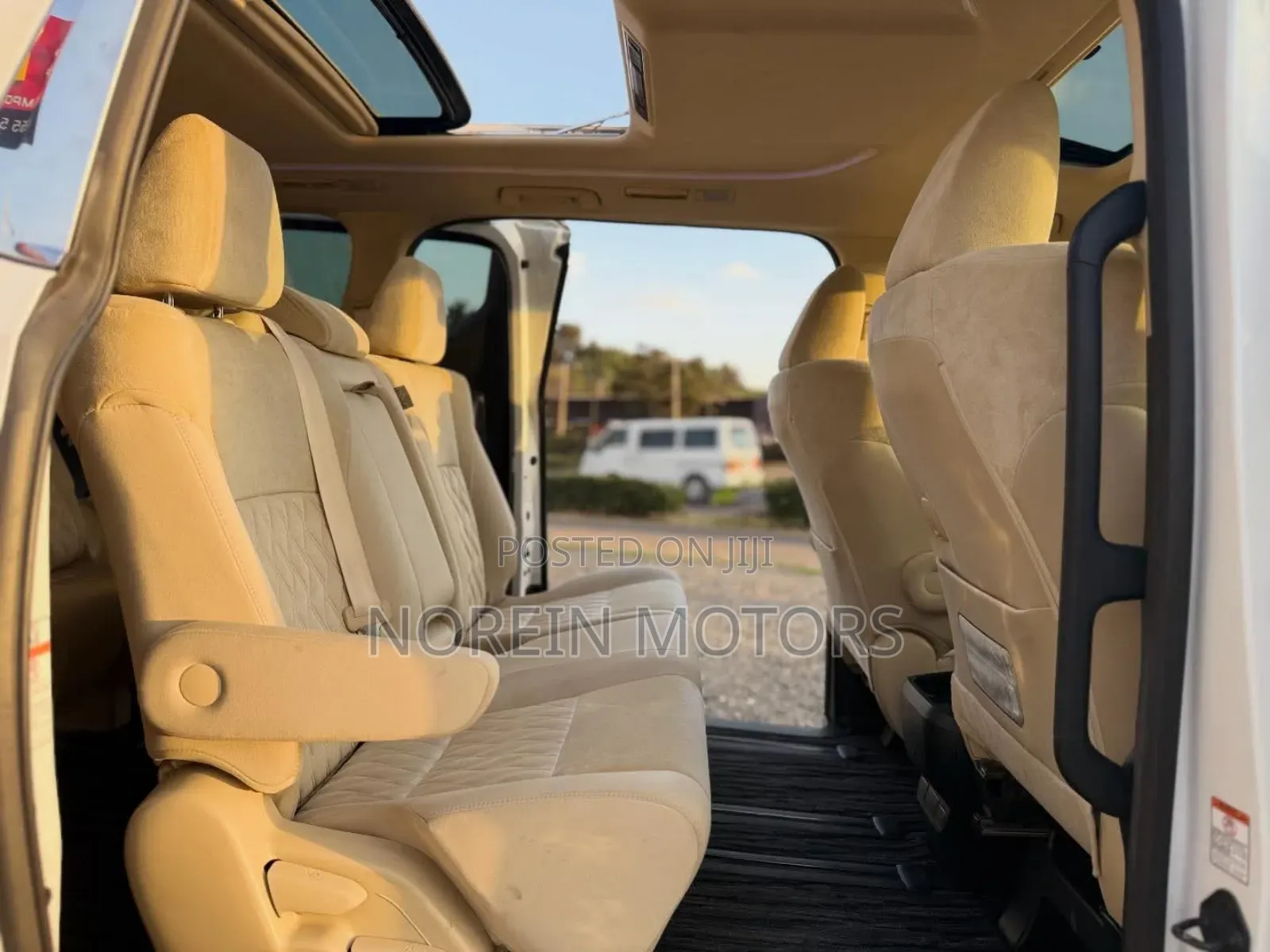 Toyota Alphard 2019 White