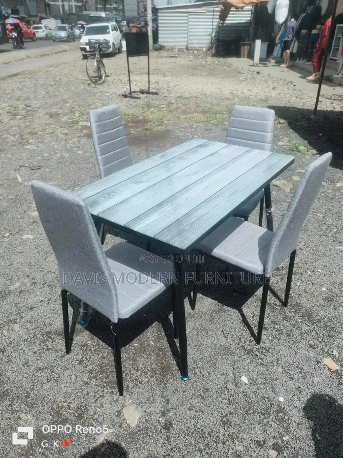 Four -Seater Dinning Table