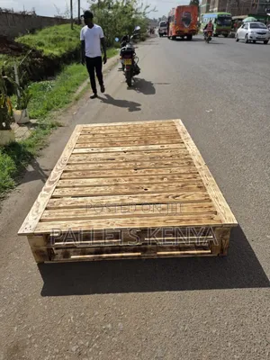 4by6 Rustic Pallet Bed- Simple, Durable Modern.02