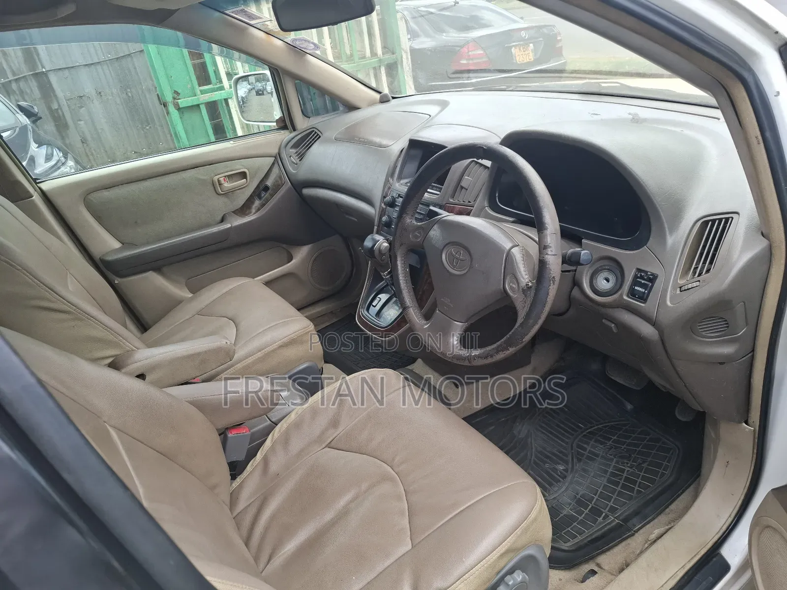 Toyota Harrier 2002 White