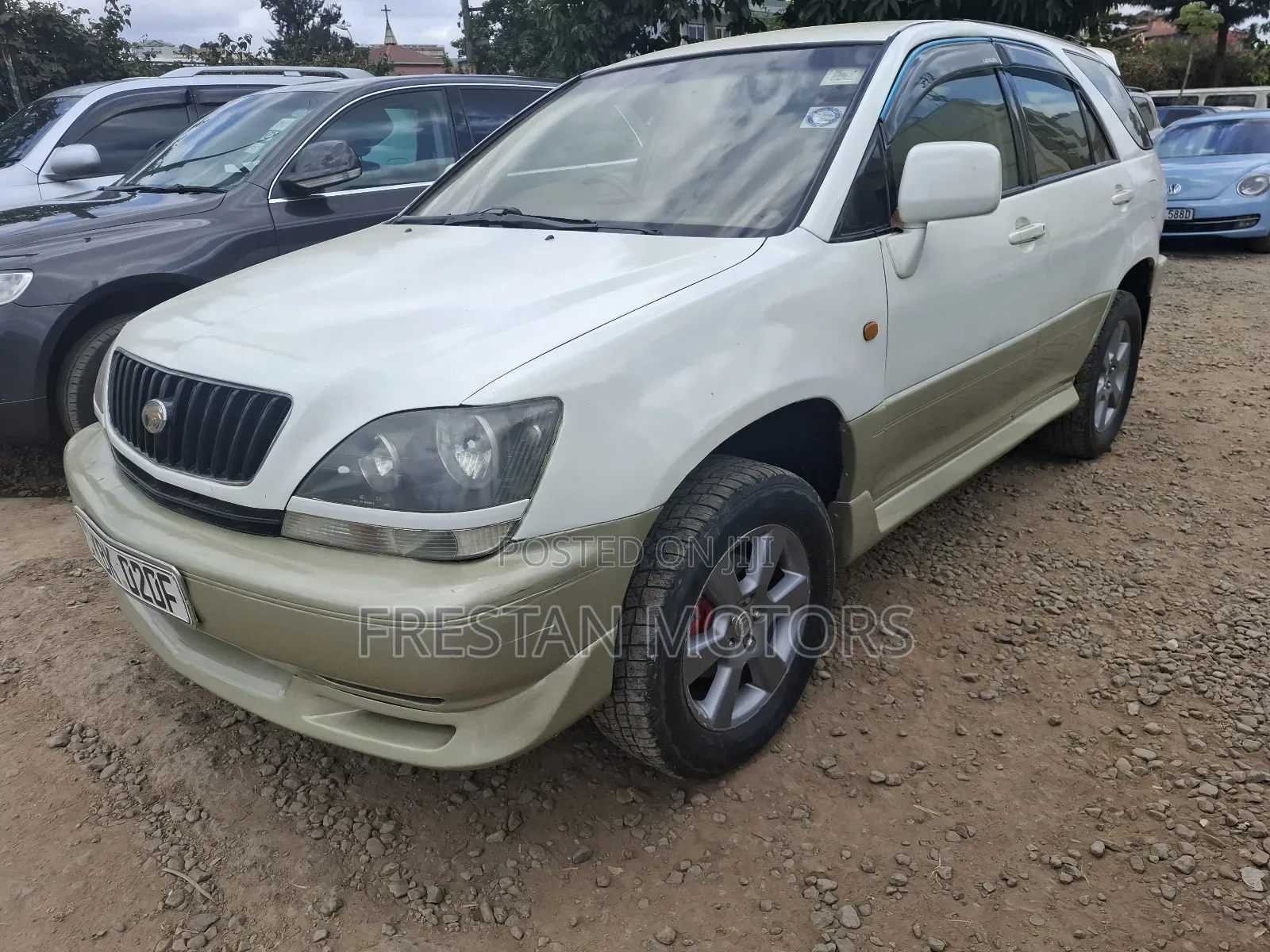 Toyota Harrier 2002 White