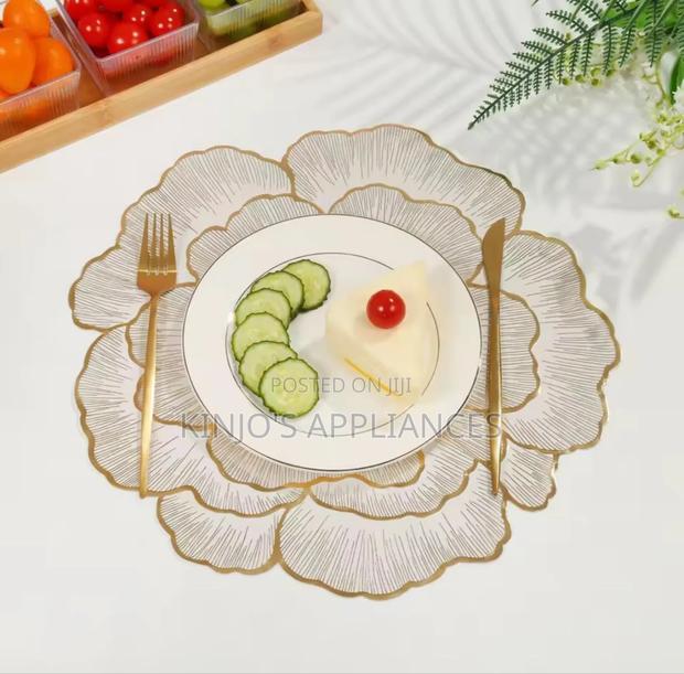 PVC Water Proof and Heat Resistant Table Mat - main view