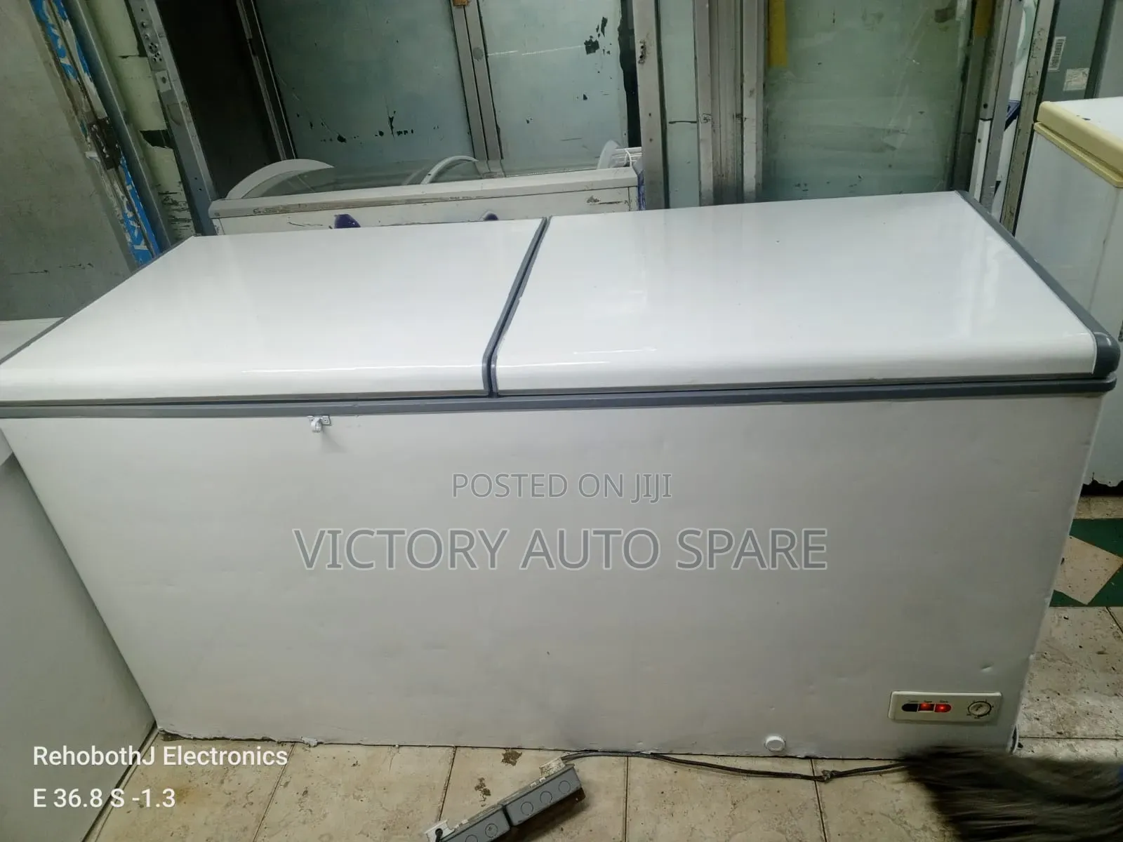 Exuk White Deep Freezer