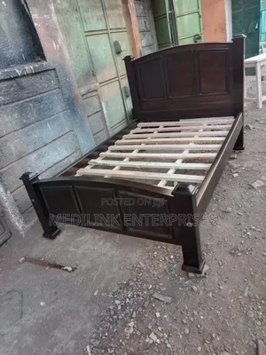 Walnut Creek Wooden Metallic Beds