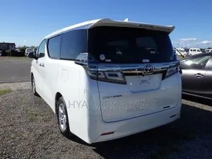 Toyota Vellfire 2019 White