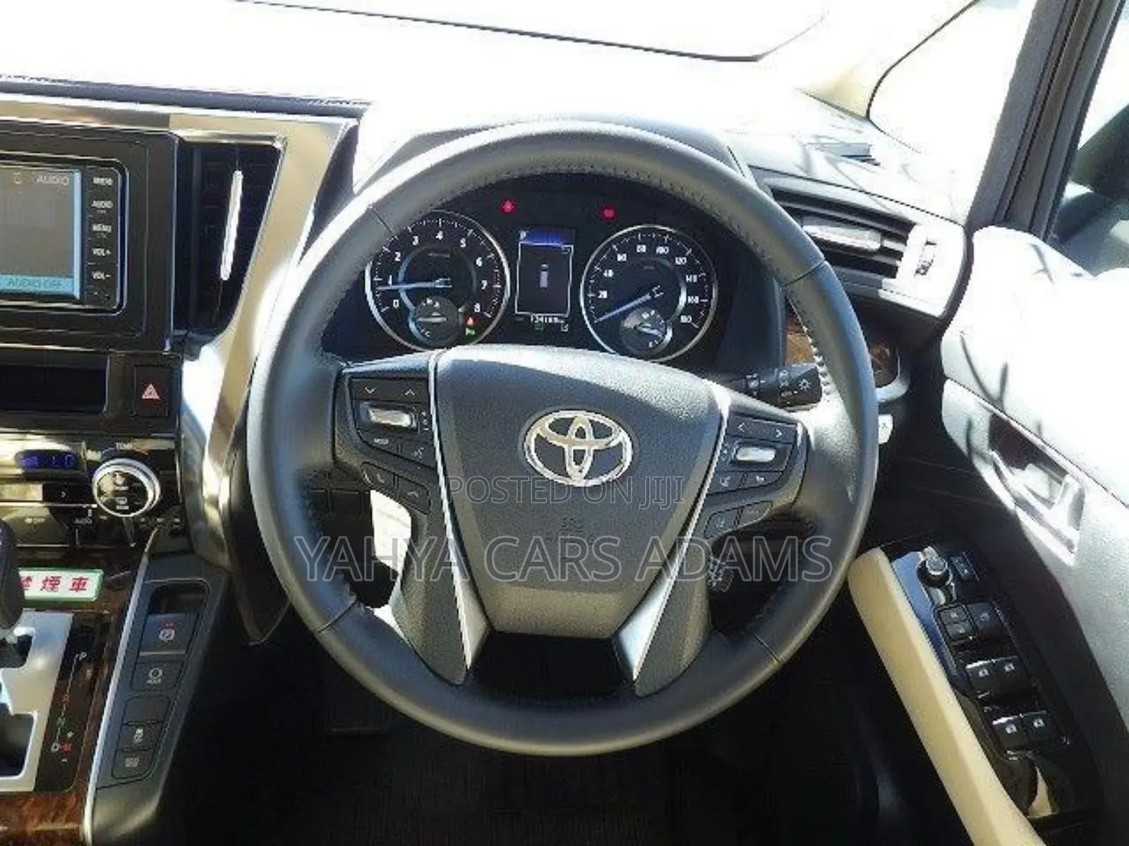 Toyota Vellfire 2019 White