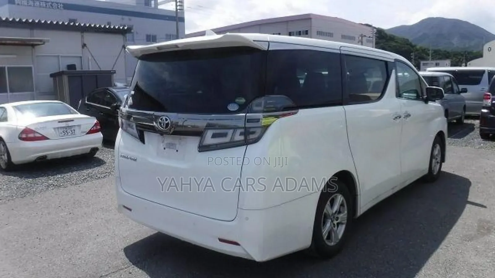 Toyota Vellfire 2018 White