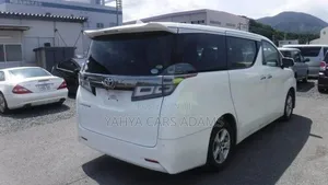 Toyota Vellfire 2018 White
