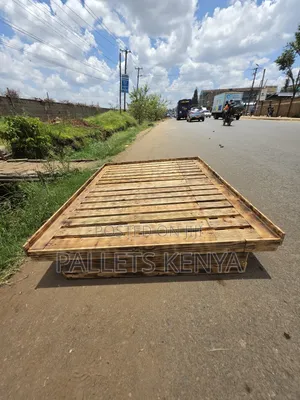 5ft×6ft Pallet Bed - Modern Rustic Floating Pallet Bed.04