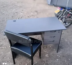 Gray Office Desk With Leather Caterina Chair