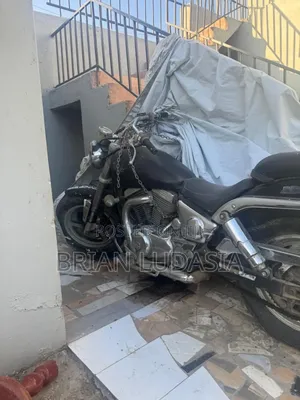 Suzuki 1980 Black