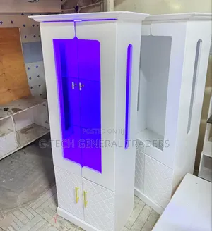 Luxurious Heavy Duty Spacious Decorated Kitchen Cabinet