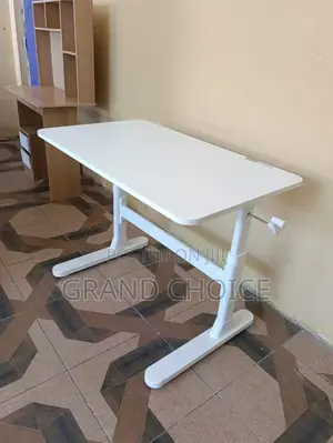 Manual Adjustable Desk