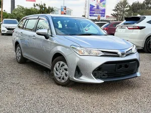 Toyota Corolla Fielder 2018