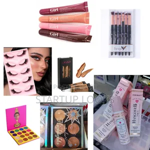 Eyeshadowpalette,Highligterpalette,Settingspray,4pcslipgloss,Concealer
