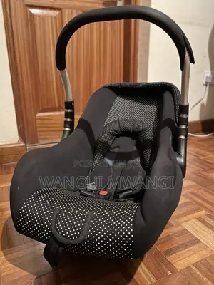 Black (Top 2 Brand) Infant/Baby Car Seat/Cradle