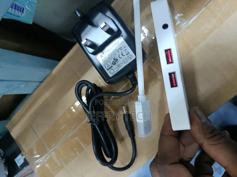 4-Port Usb 3.0 Hub, S-Tek Brand Model With Power Adapter