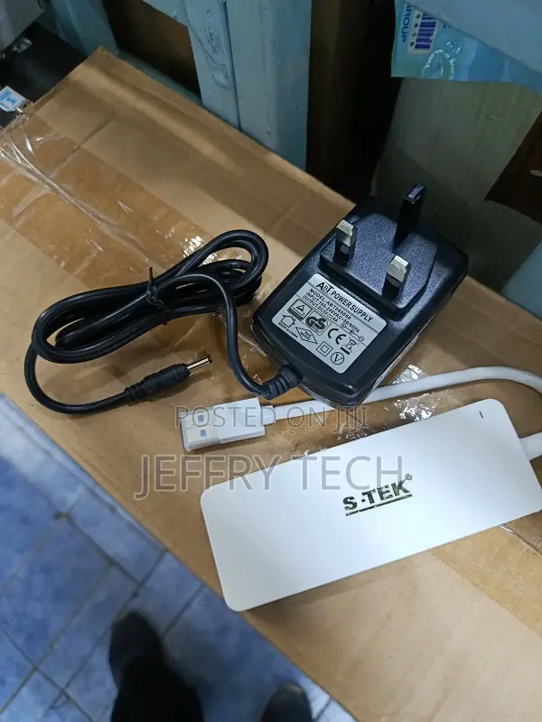 4-Port Usb 3.0 Hub, S-Tek Brand Model With Power Adapter