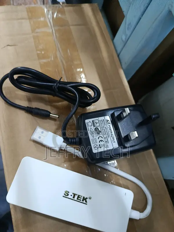 4-Port Usb 3.0 Hub, S-Tek Brand Model With Power Adapter