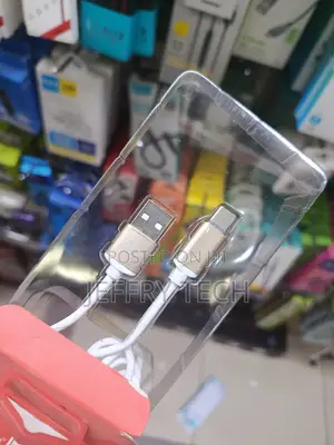 Magnetic Usb 3 in 1 With Micro Usb Type-C Product