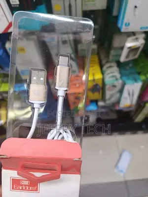 Magnetic Usb 3 in 1 With Micro Usb Type-C Product