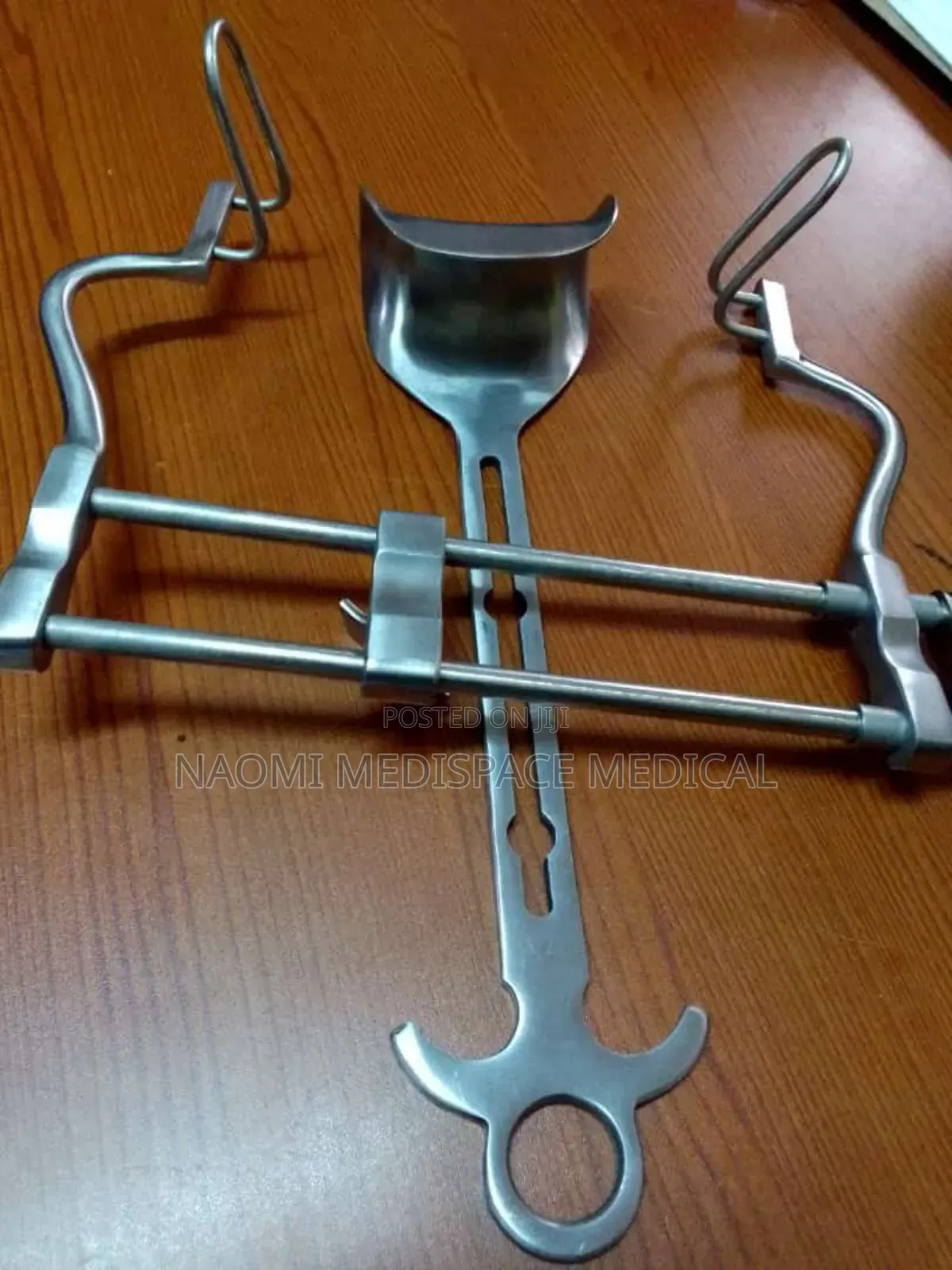 Quality Self Retraining Retractor