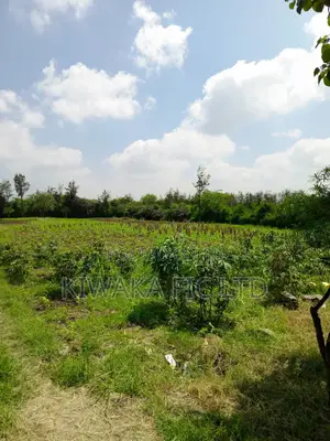 2 Acres 1.4 Km Off Eastern Bypass