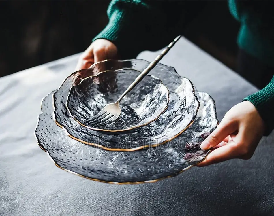 3 PCS Irregular Glacier / Hammered Glass Plate Set With a Gold-Rim