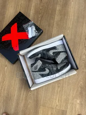 Air Jordan 1 Retro High 'Rebellionaire'
Sizes :_40 to 45_