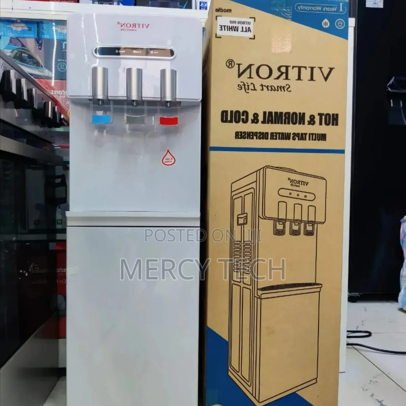 Water Dispenser With Three Taps