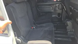 Nissan Serena 2012 Silver