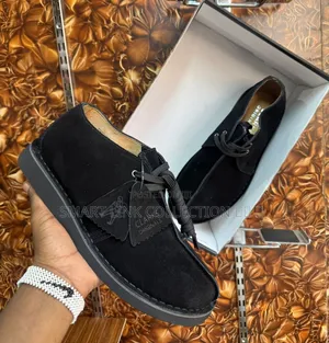 *Clarks Originals Desert Trek Black